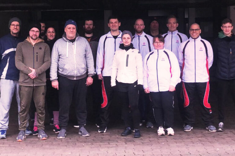 Sonntagsübung mit Sensei Blum und seinen Schülern- Okinawa Shorin-Ryu Karateschule Konz